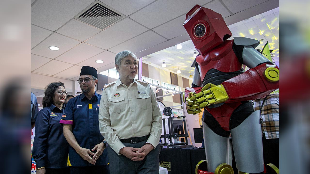 Belanjawan 2026: Peruntukan RM7.9 bilion untuk TVET lahirkan tenaga mahir tempatan - Ahmad Zahid