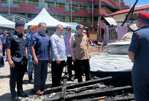 Kebakaran sekolah: Hajiji lawat SAN Tambunan, Kerajaan Sabah sumbang RM200,000
