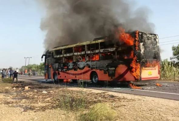 20 maut dalam kebakaran bas di negeri Rajasthan, India