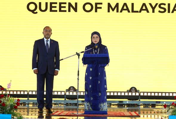 Kemajuan mesti sentiasa dipandu oleh adab - Raja Zarith Sofiah