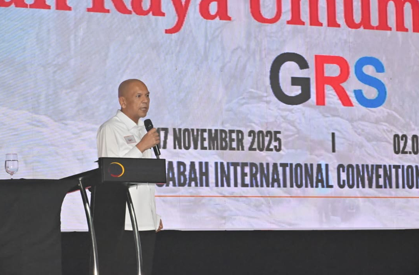 Manifesto GRS dibentangkan oleh Timbalan Setiausaha Agungnya, Datuk Armizan Mohd Ali