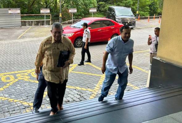 Krisis Bersatu: Saifuddin mahu dua ahli Lembaga Disiplin undur diri, dakwa ada konflik kepentingan