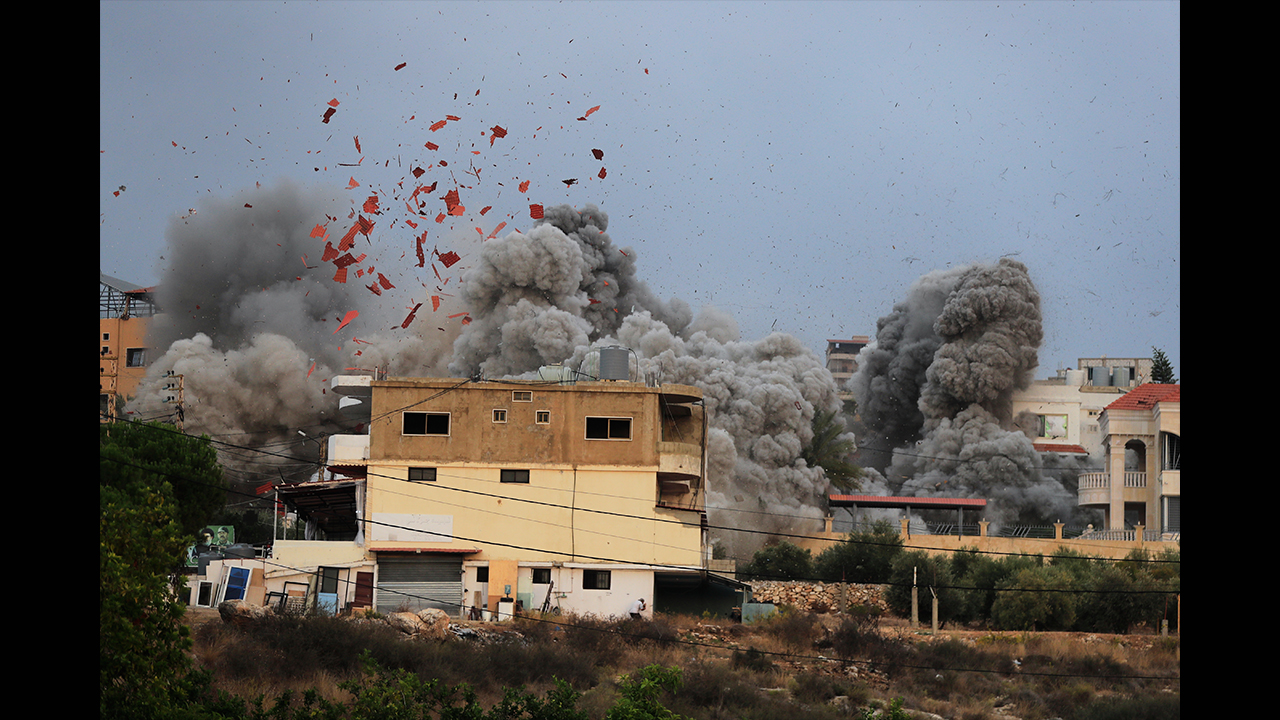 Tentera Israel bedil bandar di selatan Lubnan