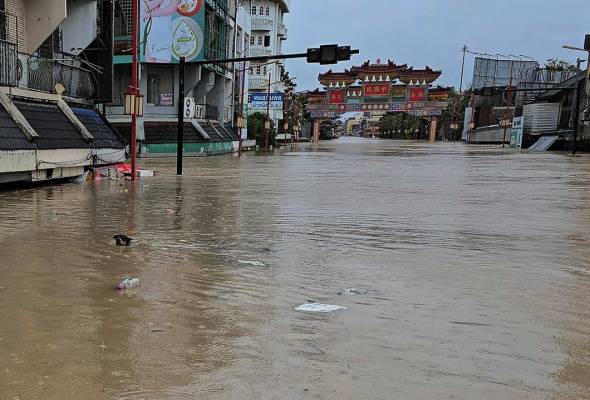 Banjir di selatan Thailand ragut 33 nyawa, jejas jutaan penduduk