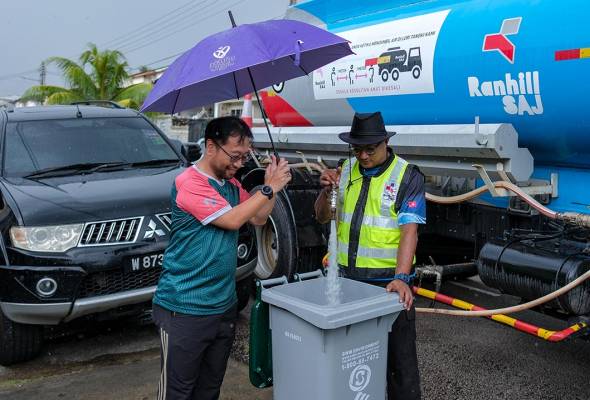 Rebat 15 peratus diberikan kepada pengguna terjejas pencemaran Sungai Johor - Onn Hafiz