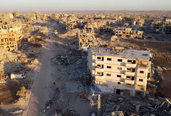 Mediators propose deal to get Hamas fighters out of Gaza's Israeli zone, sources say