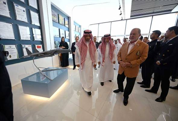 Dasar Industri Pertahanan Negara dilancar awal tahun depan - Mohamed Khaled