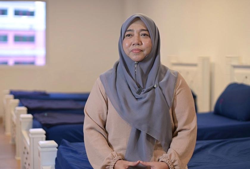 Rakhamawati Ghazali, 54, Alor Setar, mendapat kelegaan dan sokongan penting ketika menjaga suaminya yang menjalani pembedahan jantung.