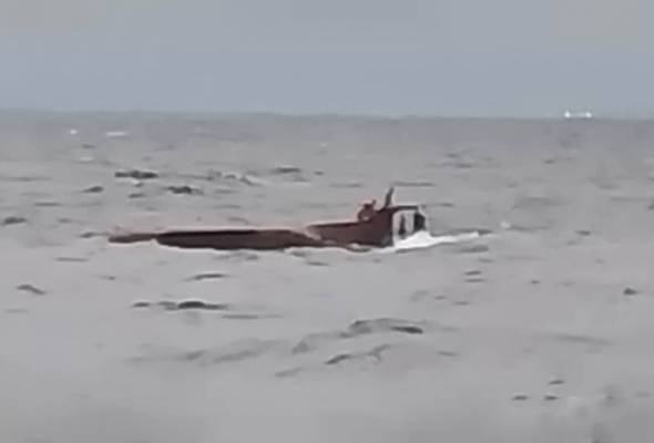 Dua nelayan hilang selepas bot terbalik di Bintulu