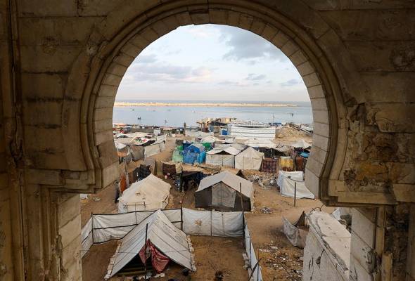 What's next for the Gaza ceasefire and will the truce last?