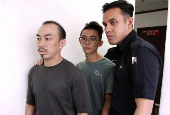 Dua lelaki didenda RM5,000 menyamar sebagai polis trafik