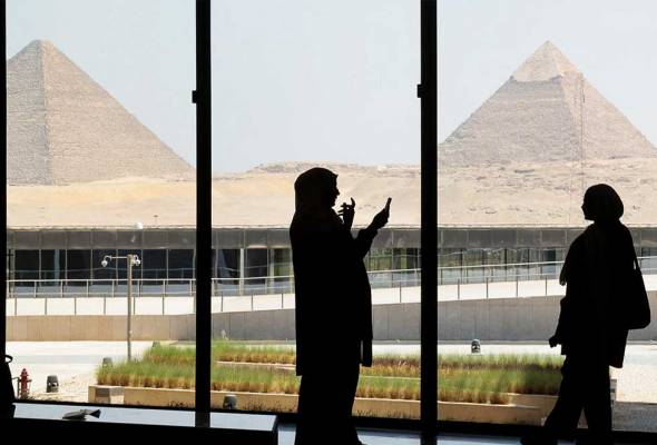 Mesir umum penemuan gas asli terbaharu di Gurun Barat