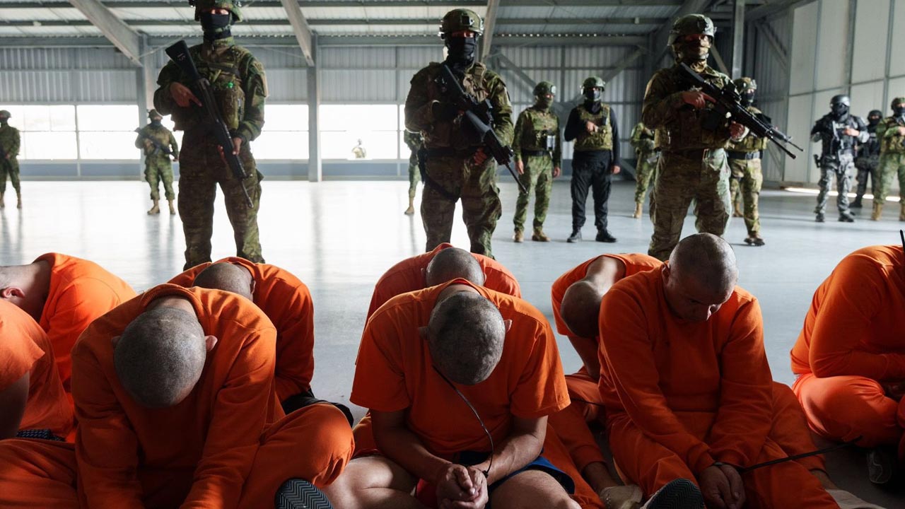 Ecuador pindahkan 300 banduan berisiko tinggi ke penjara kawalan maksimum baharu