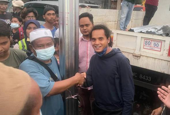 [TERKINI] PRN Sabah: 'Kami ada harga diri, bukan boleh dibeli dengan roti Gardenia' - Atu Ze...