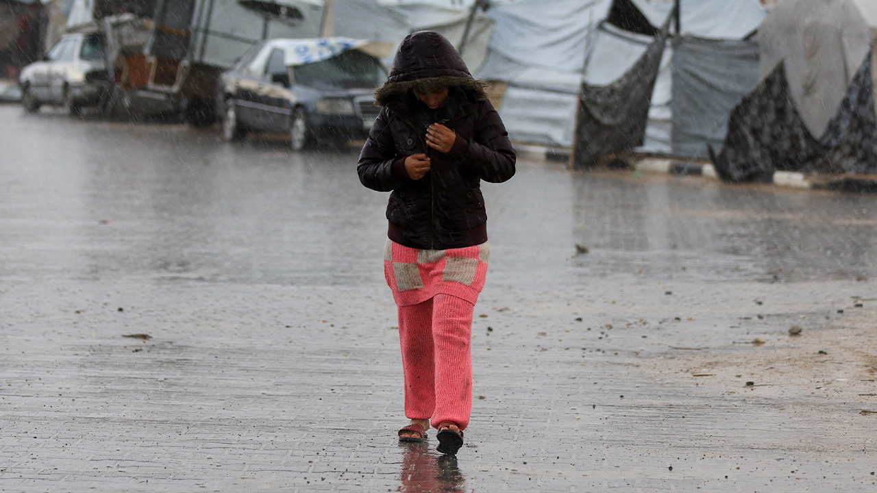 Rakyat Palestin derita dalam hujan musim sejuk, bantuan tempat perlindungan disekat Israel