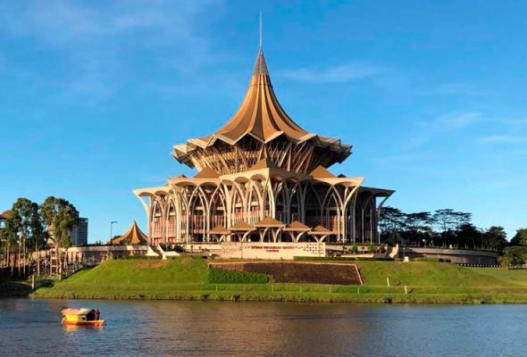 Seruan batalkan MA63 tunjukkan kejahilan sejarah - Sharifah Hasidah