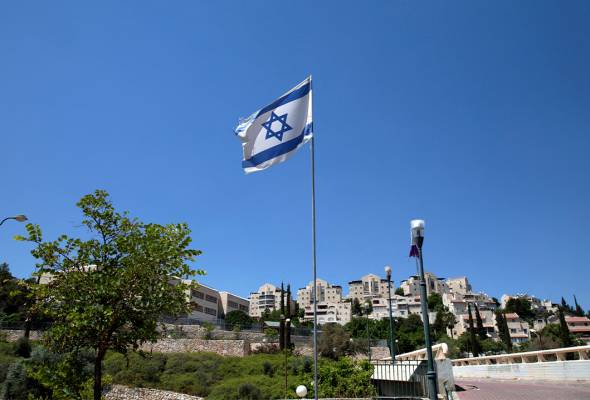 UK, Canada, Germany and others condemn Israel's West Bank settlement plan