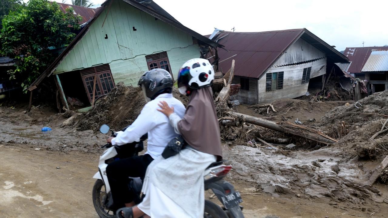 Indonesia batal pertunjukan bunga api Tahun Baharu, solidariti mangsa banjir Sumatera<
