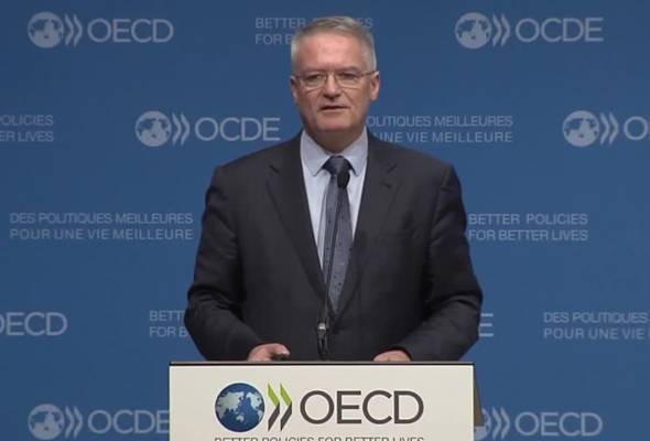 Tariffs, AI boom could test global growth's resilience, OECD says