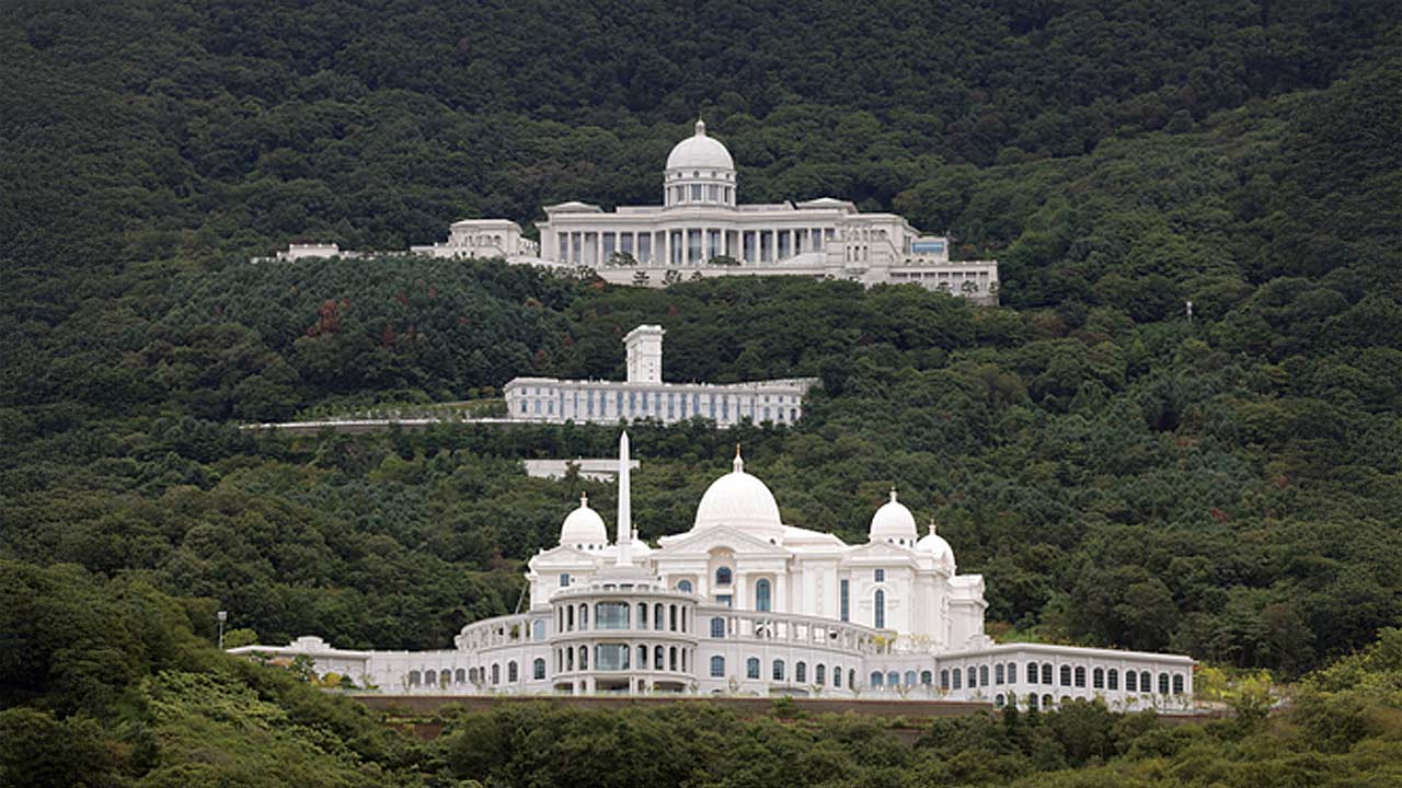 Polis Korea Selatan serbu pejabat Gereja Unifikasi di Seoul