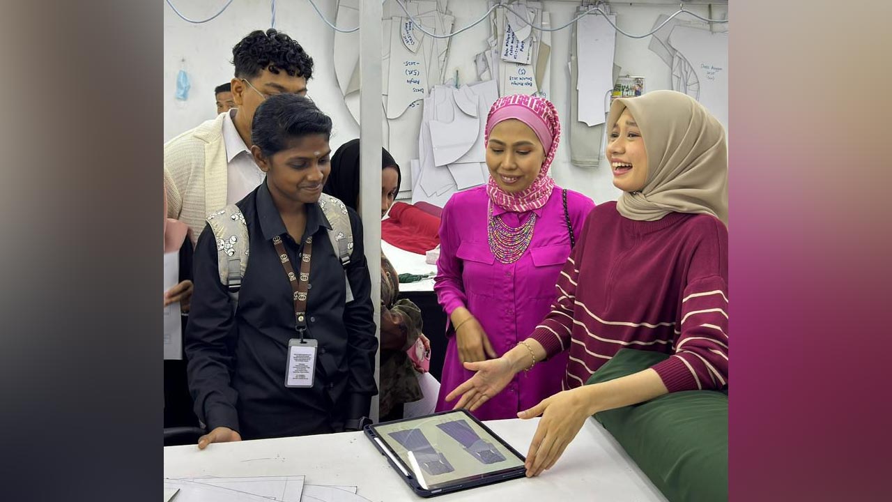 Fesyen Malaysia melangkah ke era AI, industri kreatif dinamik - Pensyarah