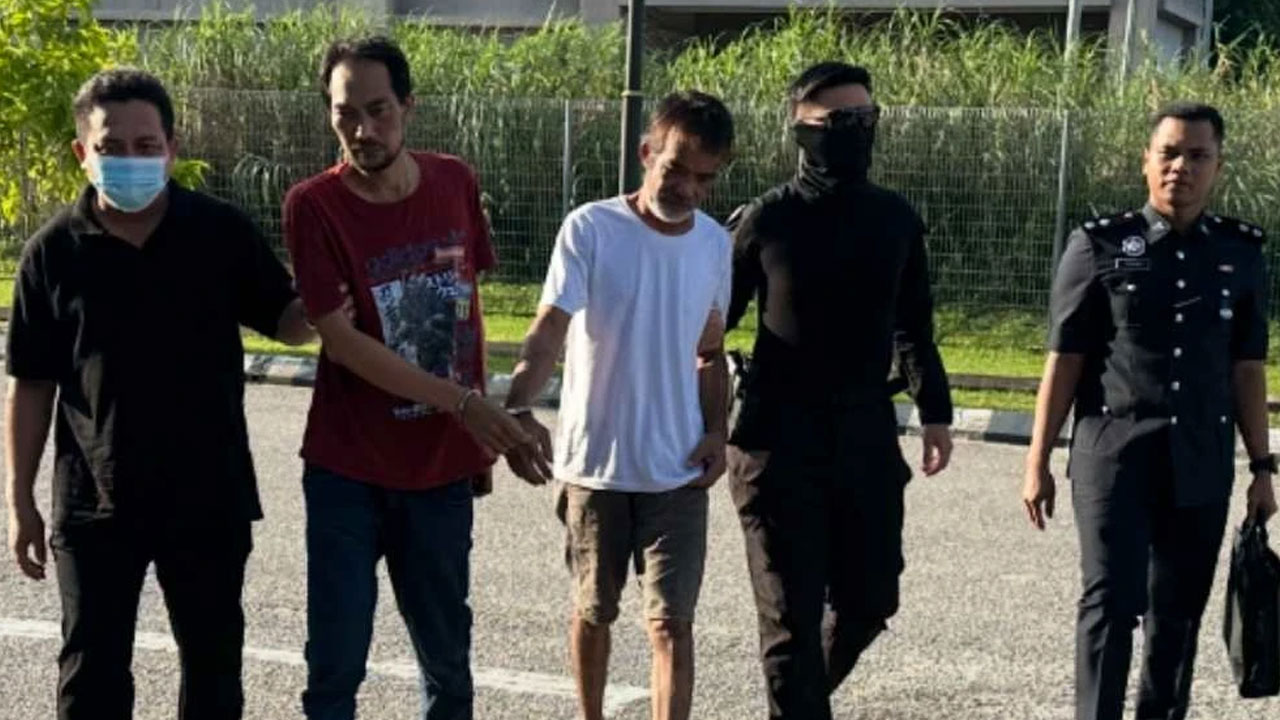 Dua sahabat didakwa rompak berkumpulan