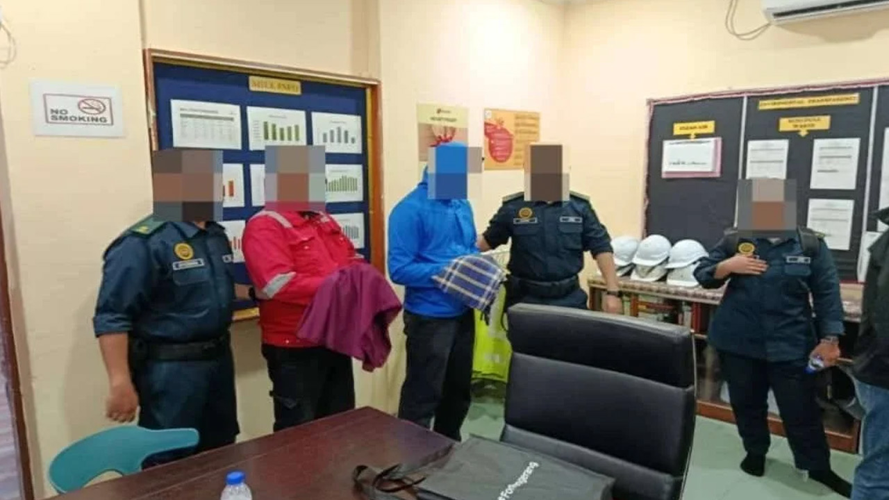 Pengurus, operator kilang kelapa sawit ditahan susulan pencemaran Sungai Sayong