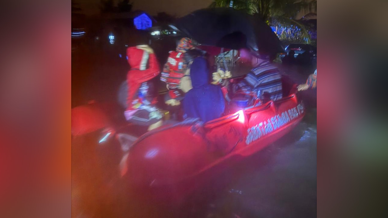 Banjir di Kuching: Jumlah mangsa menurun, PPS meningkat<