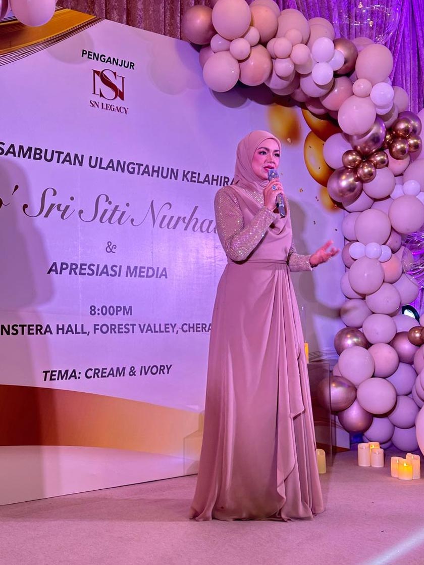 Menurut Siti Nurhaliza, beliau sudah melalui pelbagai fasa kritikan dan cabaran penganjuran konsert sejak usia 20-an — pengalaman yang banyak membentuk keteguhan jiwa serta kepekaannya terhadap kehendak penonton.