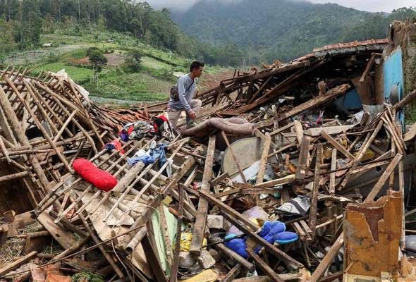 Jumlah kematian akibat tanah runtuh di Jawa Barat, Indonesia meningkat kepada 48 orang