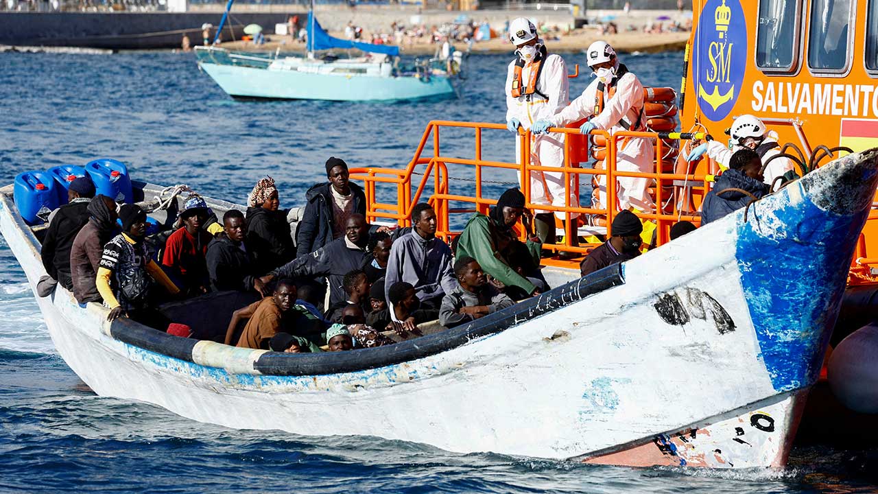 Sepanyol rancang beri status sah kepada 500,000 migran tanpa dokumen