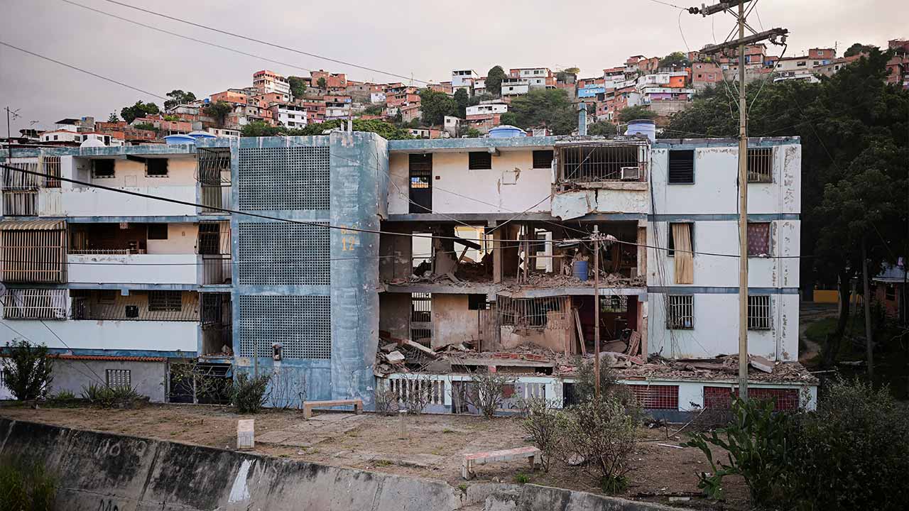 Cuba sahkan 32 pegawai tentera terbunuh dalam serangan AS ke atas Venezuela