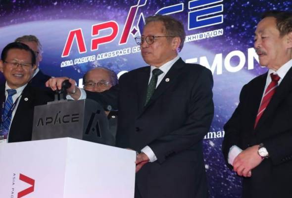 Teknologi CubeSats untuk pemantauan hutan, sumber air Sarawak - Abang Johari